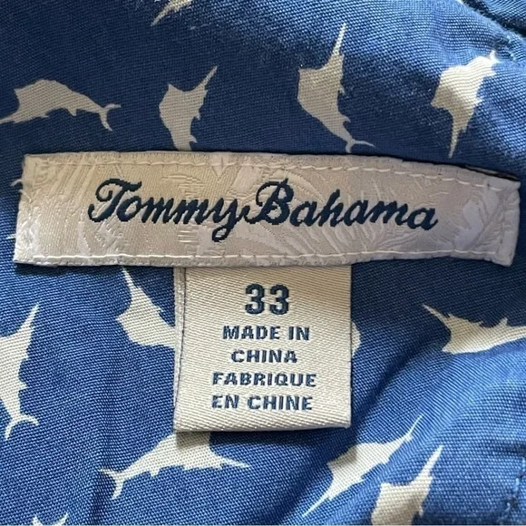 ✅HOST Pick✅ Tommy Bahama Shorts, 33 - Picture 6 of 7